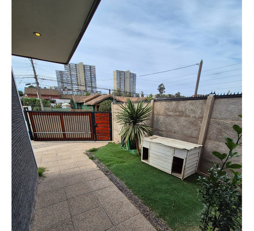 Atención! Casa De 3d+3b, Como Nueva. Oportunidad Compra.