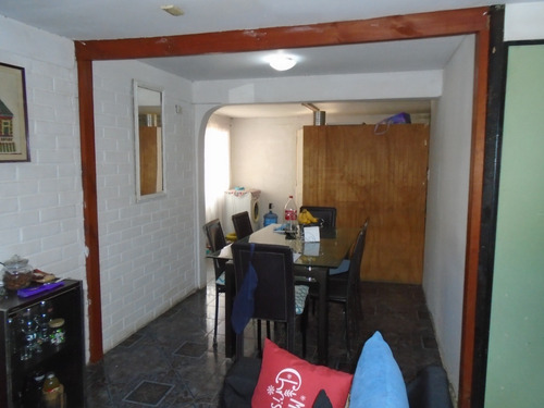 5 D. 1 B. Cercano Cesfam, Colegios, Supermercado, V. Alemana