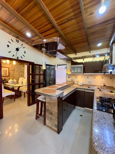 Em Casa En Venta En Belandria Vía Capacho