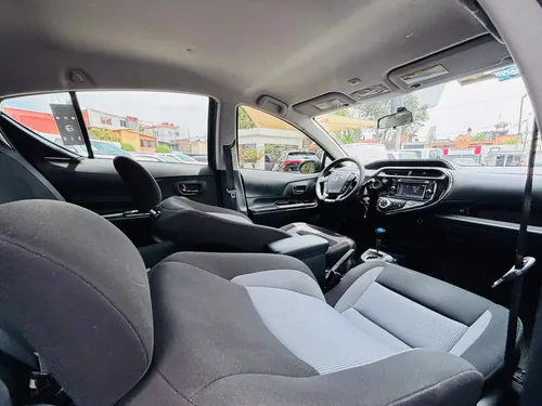 Toyota Prius 2021
