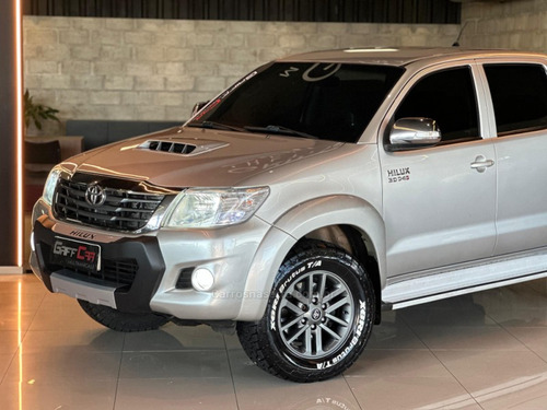Toyota Hilux 3.0 SRV 4X4 CD 16V TURBO INTERCOOLER DIESEL 4P AUTOMÁTICO