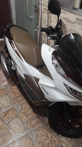 Imagem 4 de 5 de Honda Pcx Dlx