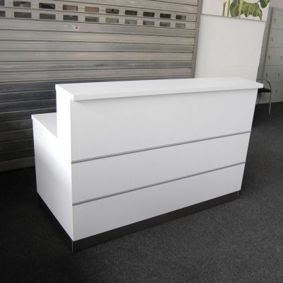 Imagen 3 de 10 de Gondolas Y Muebles Para Tiendas