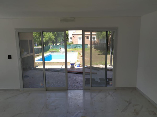 Imagen 6 de 20 de Casa - Boat Center