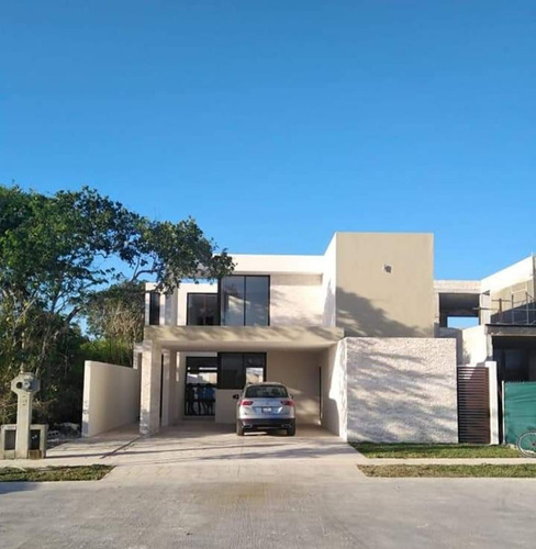Casa De 4 Recámaras + Cuarto De Servicio, En Residencial Parque Natura En Cholul