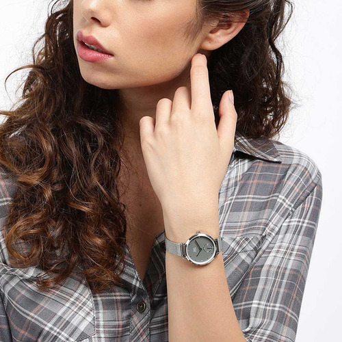 Reloj Q&q Qa97j202y Mujer - Análogo