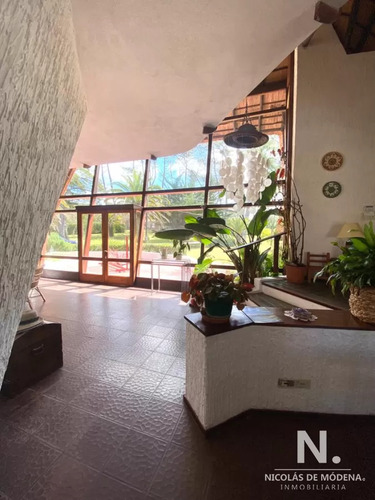 Gran Chalet En Venta A Metros De Palaya Brava