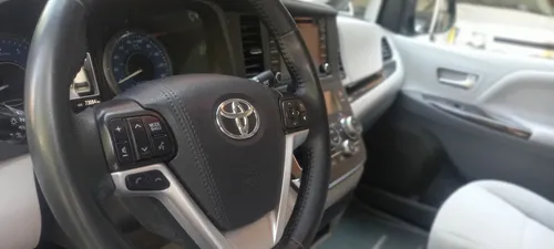 Toyota Sienna 3.5 Xle At