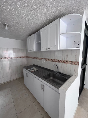 Arrendamiento Apto Suba $1,200,000 2 Hab, Sala-comed, 1 Baño