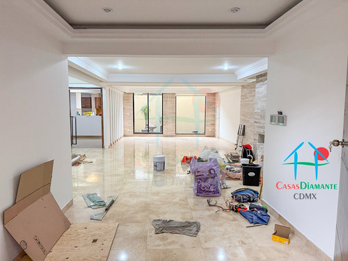 Casa Troya. Casa En Renta En Cdmx Con Rooftop Y Family Room