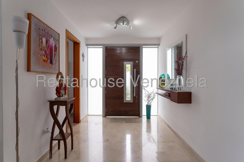 Casa En Alquiler Lomas De La Lagunita Mls# 25-12830 Em