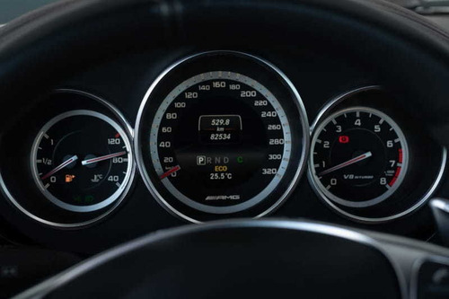 Imagem 7 de 15 de Mercedes-benz Cls63 Amg V8 5.5 Bi-turbo 557cv 4matic C/teto
