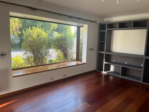 Arriendo Parcela C/ Casa Funcional En Condom. De Buen Nivel