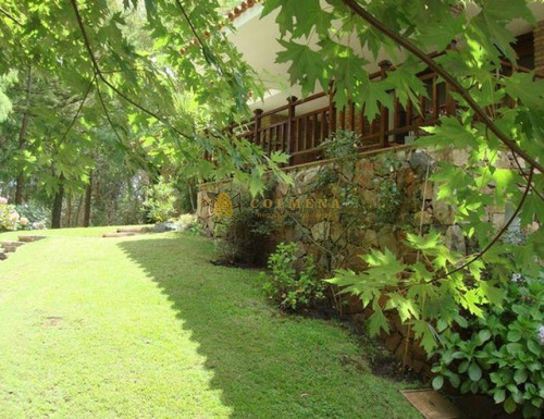 Casa En Solanas De 4 Dormitorios, Piscina Y Muy Cerca De La Playa. Consulte!!!!!!!!!- Ref: 2341