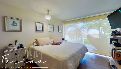 Casa En Venta De 4 Dorm. En Peñalolén