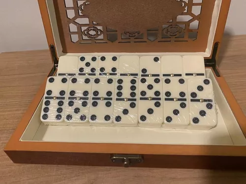 Dominó Dominoes Profissional com 28 Peças 9mm + Baralho MB Teach