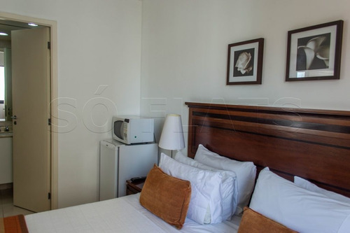 Imagem 7 de 15 de Clarion Faria Lima - Flat No Jd. Europa Fora Do Pool - Sf24380