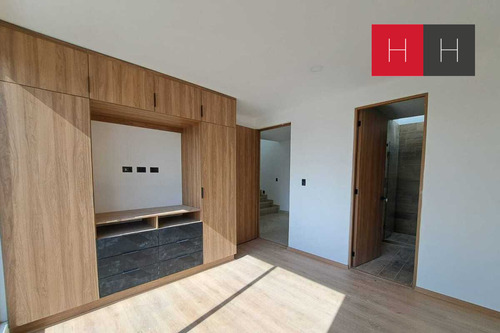 Casa En Venta En Lomas De Angelópolis Iii
