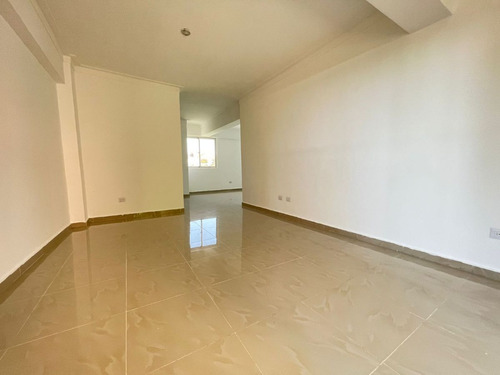 Apartamento En Venta 3 Habitaciones En Sector Los Tres Ojos