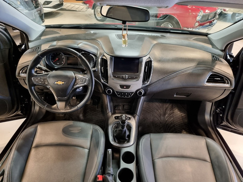 Chevrolet Cruze II 1.4 Sedan Lt
