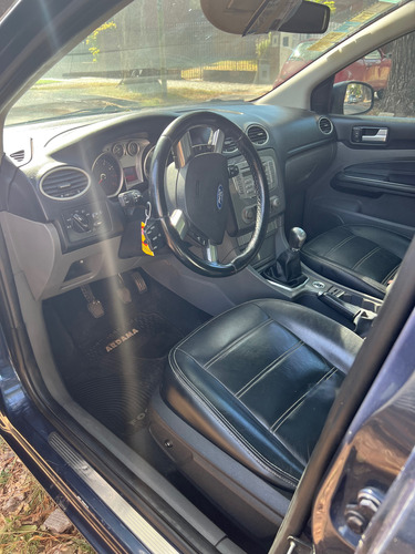 Ford Focus 2 2.0 Ghia Mt