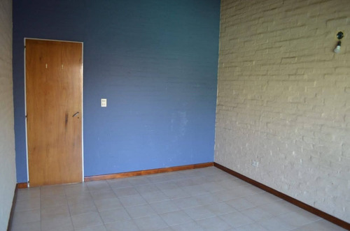 Imagen 11 de 12 de Bloque Comercial En Venta En Canning.