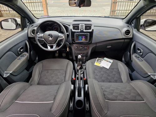 Renault Logan Zen Flex 1.6 16V 4p Mec.