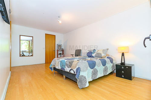Departamento En Venta De 5 Dorm. En Providencia