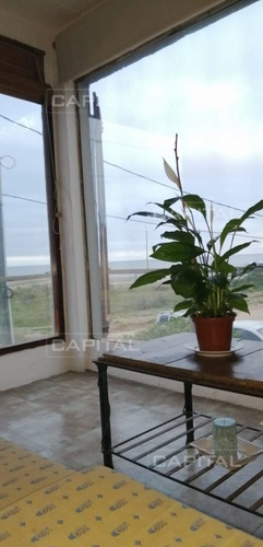 Imagen 24 de 30 de Casa Moderna En Dos Plantas En Venta En El Chorro
