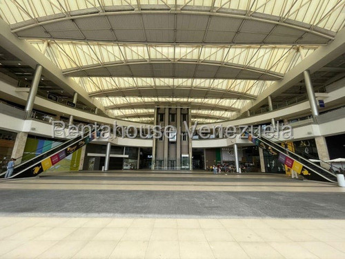 Local Comercial ( Obra Gris ) Alquiler Naranjos Del Cafetal ( C.c.cerro Verde) Mls-25-13581