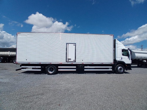 Imagem 3 de 7 de Vw 17190 2013 4x2 Baú 8,50 Mts