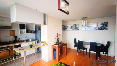 Amplio Depto Remodelado En Venta! 2d,2b,1e (97260)