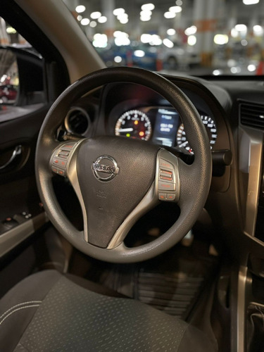 Imagen 12 de 15 de Nissan Np300 Frontier Le 4cil 2.5l Std 2018