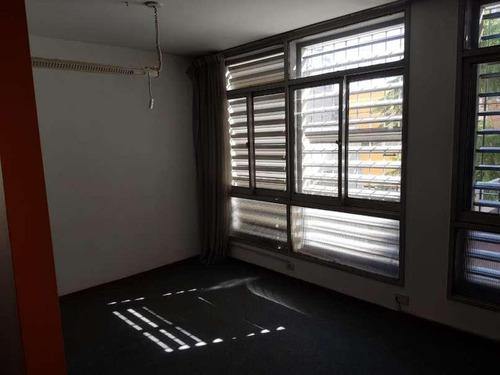 Oficina Alquiler 110 M2 Con Privados Armados Centro