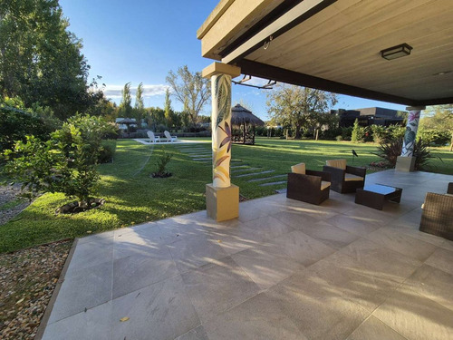 Casa 5 Ambientes Con Pileta Quincho Gran Parque