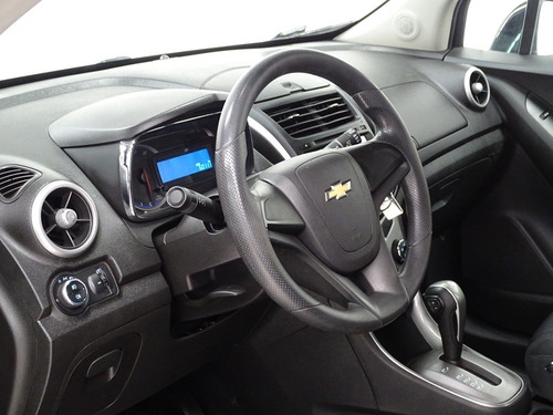 Imagem 7 de 12 de Tracker 1.8 Mpfi Lt 4x2 16v Flex 4p Automático