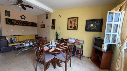 Casa En Venta En Cabudare. Excelente Oportunidad, Tu Asesor De Confianza Lisseth Tua