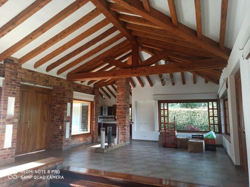 Hermosa Casa Finca Con Excelente Ubicación En Rionegro Sector Tablazo.