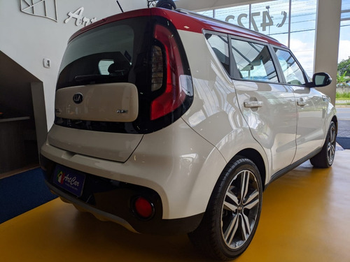 Imagem 8 de 14 de Kia Soul 1.6 Ex 16v Flex 4p Automático