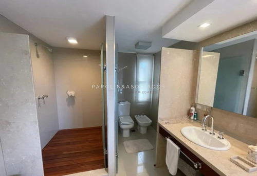 Apartamento En Venta De 3 Suites En Edificio Indigo, Punta Del Este.