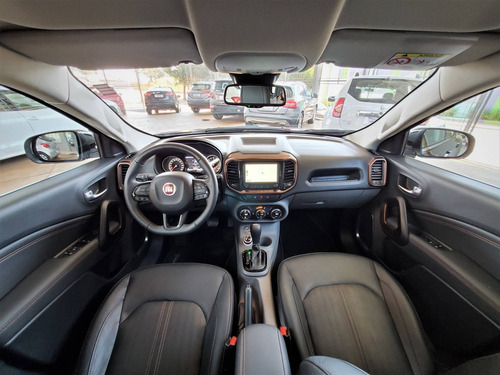 Imagem 11 de 14 de Fiat Toro 2.0 16v Turbo Diesel Volcano 4wd At9