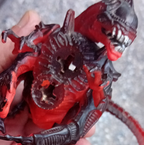 Figura Aliens Killer Crab Red Xenomorph Incompleto (Usado)