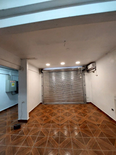 Arriendo De Bodega Con Oficinas