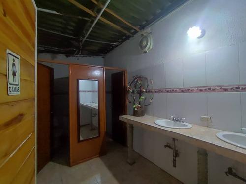 En Venta Local De 400 Mt 2 Puerto Piritu.yl