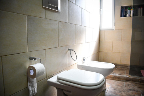 Casa En Venta Con Pileta En Barrio Privado La Carolina Golf Y Country Club
