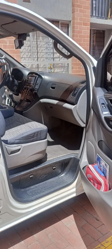 Hyundai Starex 2.5 H1