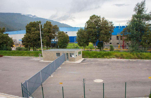 Bodega En Arriendo/venta En El Carmen. Cod A1030084