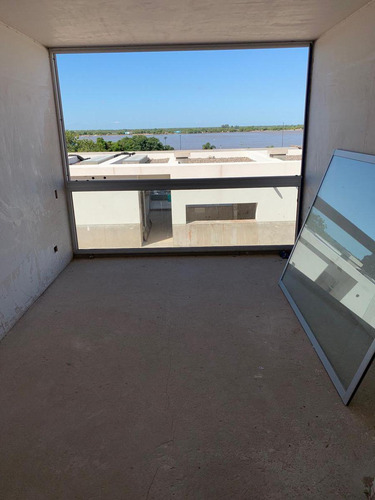 Departamento 3 Dormitorios Vista Al Rio En Barranca Del Buen Aire Complejo Premium En La Florida