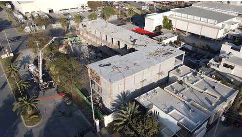 Local En Venta Por Los Fresnos Isidoro Sepulveda Apodaca