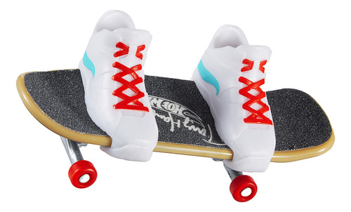 Hot Wheels, Multipack De Skate, Rampa Vert, 4 Patinetas Para Dedos Y 2 Pares De Tenis De Skate, Hot Wheels Skate, Juguete Para Niños, Mattel